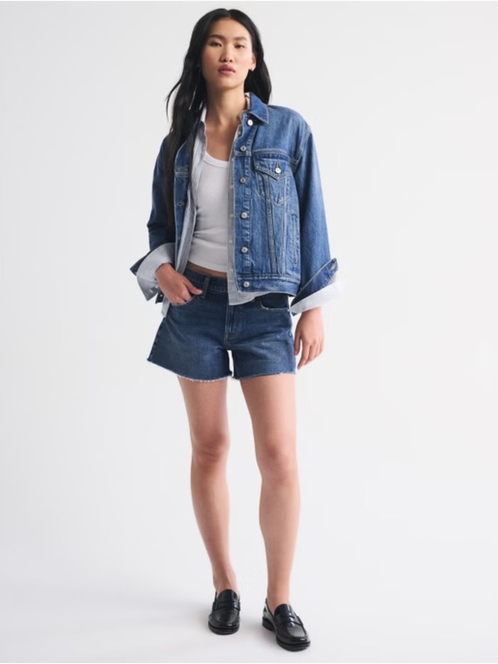 Abercrombie & Fitch The A-Line Short Mid Rise Size 28